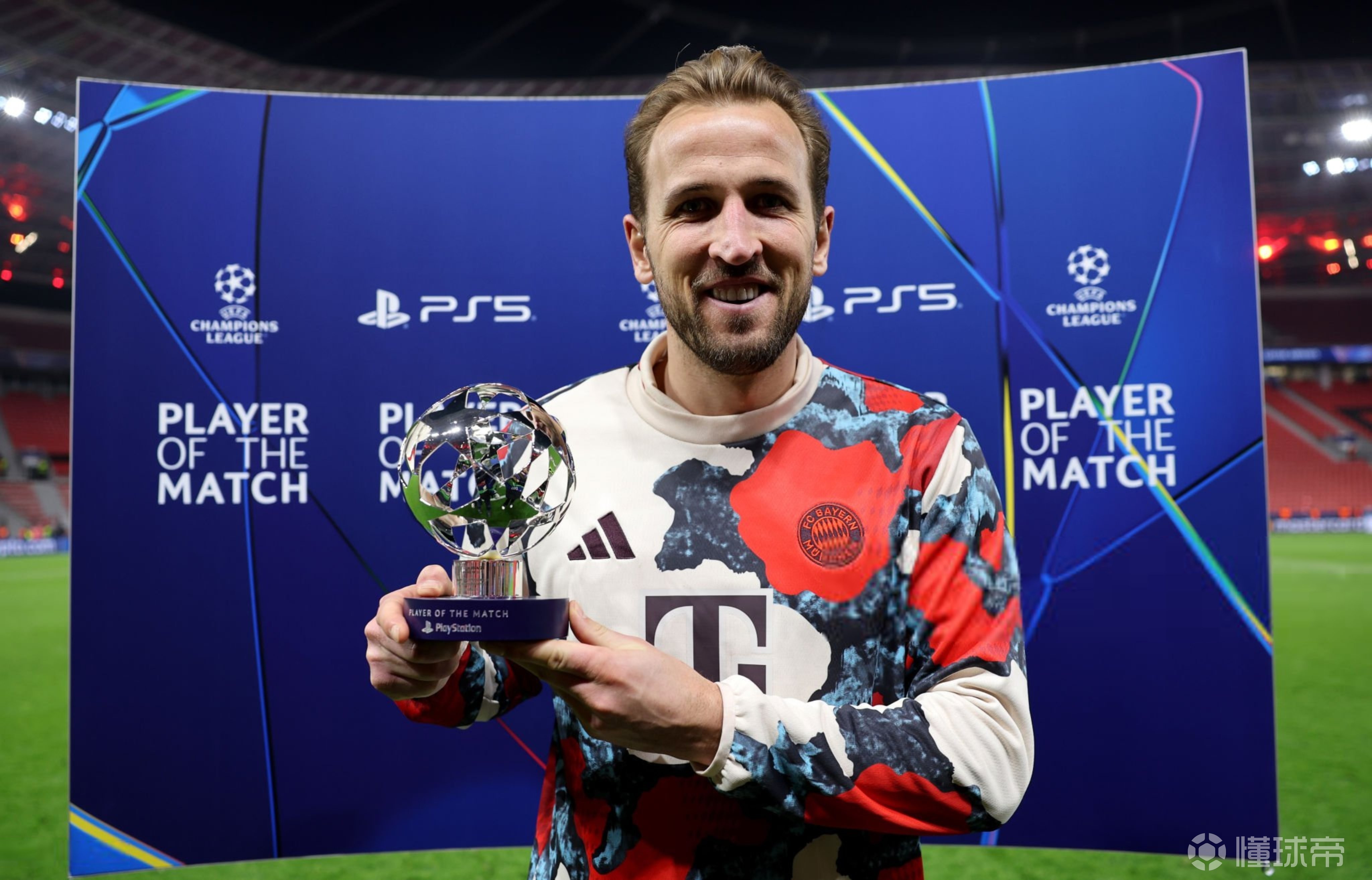 拜仁门将多次救险，当选全场最佳球员，方面因此用户这是产品首页一种.