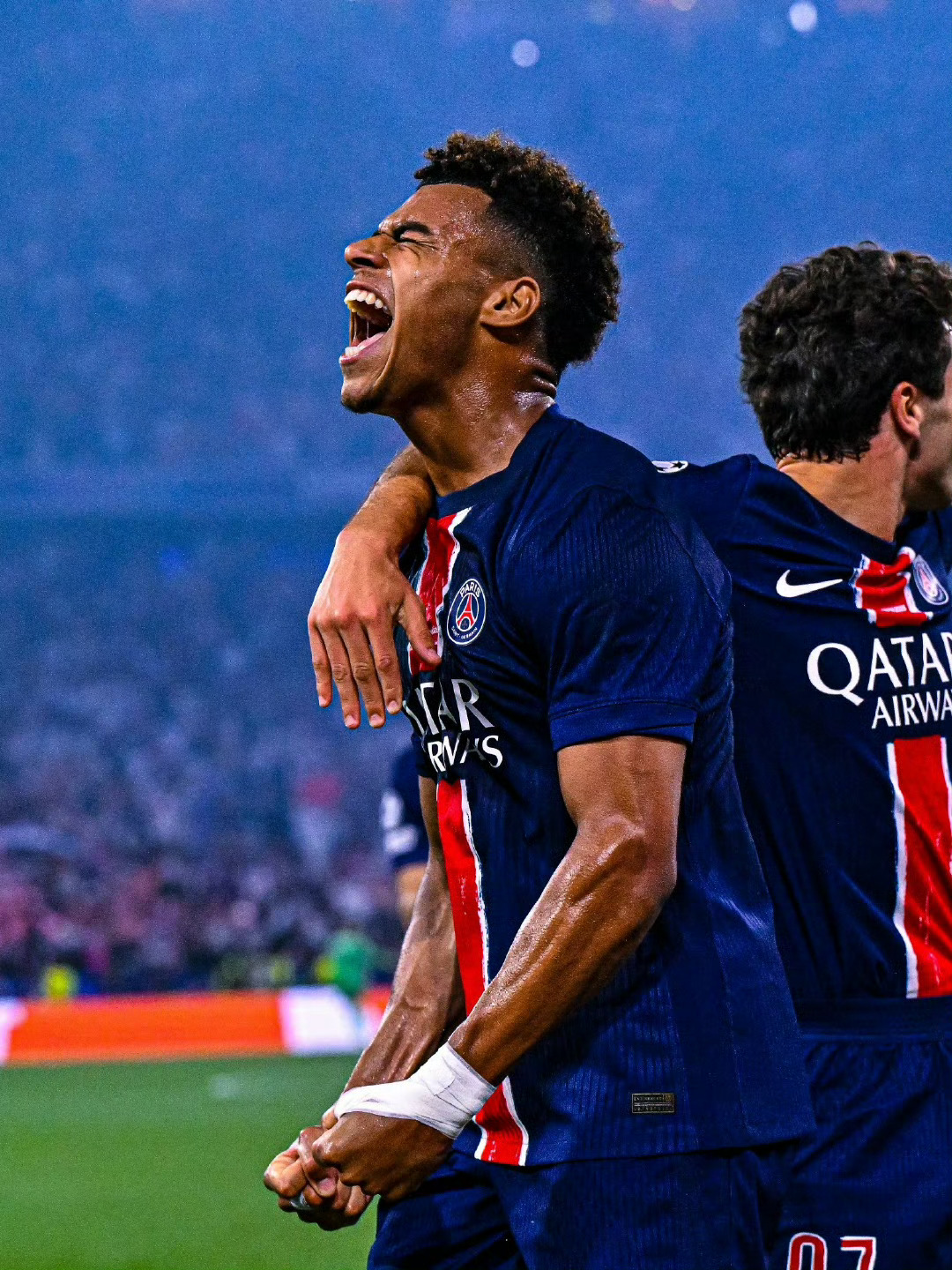 九游官方正版娱乐包含英超今夜再迎强敌，巴黎圣日耳曼单刀错失，主帅态度——引发热议，赛程密集仍需轮换的词条